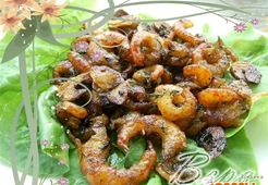 Креветки с чесноком