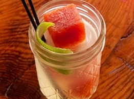 Статья: Лучшие рецепты кубиков льда для освежающего лета