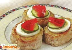 Рецепт: Медальоны из свинины