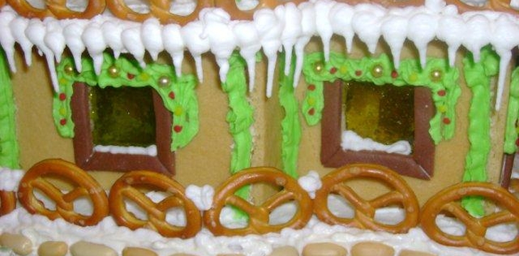 Шаг №27 Пряничный домик от Annula