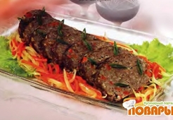 Рулет мясной с рисом и овощами