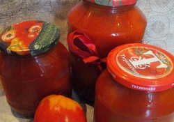 Рецепт: Томаты в собственном соку