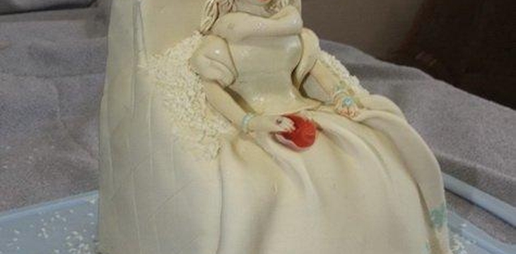 Шаг №3 Торт "Снежная королева на троне" от Nadezhda