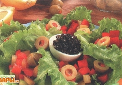 Рецепт: Зеленый салат с икрой