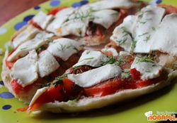 Рецепт: Пицца из тандырной лепешке с редисом