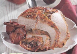 Рецепт: Грудка индейки с пряными сливами  