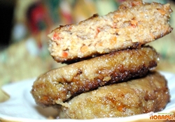 Рецепт: Котлеты с морковью и сладким перцем