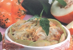 Салат из дыни, яблок и тыквы