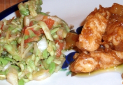 Куриные грудки с яблоками, корицей и гуакамоле