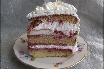 Шаг 5: Сборка торта: Выложить на блюдо …