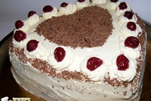 Шаг 3: Торт оставить пропитываться на ночь. …