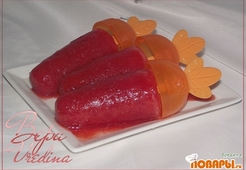 Мороженое из клубники с шампанским