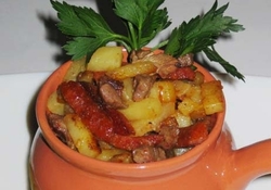 Рецепт: Картофель, жареный по-охотничьи