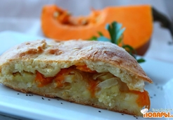 Постный пирог на рассольном тесте с картофелем и тыквой