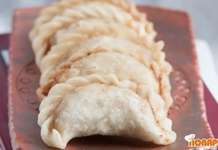 Кушли питха или жареные вареники из рисовой муки