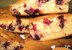 Черносмородиновый желтковый пирог