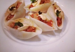 Ракушки болоньезе