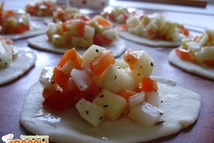 Шаг 4: Начинку перемешиваем и умасливаем. НЕ …