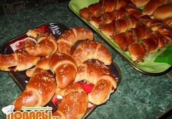 Рогалики, ореховые булочки, пирожки