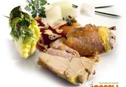 "Торт" из бычьих хвостов с луком-пореем