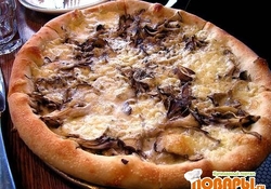 Рецепт: Пицца с креветками и острым перцем