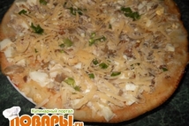 Шаг 9: Верхний блин смазать растопленным сливочным …