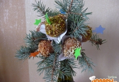 Что растёт на ёлке?