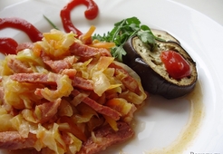 Бигус на скорую руку с баклажанами