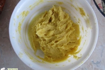 Шаг 4: Все хорошо перемешиваем, пока масса …