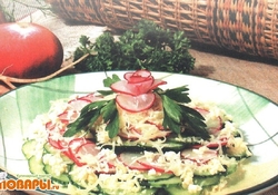 Рецепт: Салат из редиса и огурцов