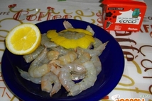 Шаг 1: Ингредиенты: 18-20 крупных креветок, 1 …