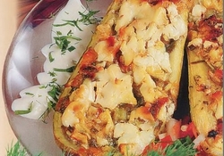 Рецепт: Кабачки, фаршированные сыром