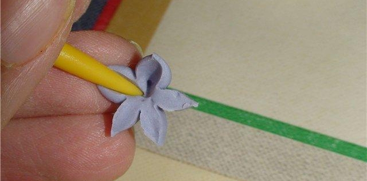 Шаг №10 МК Маленькие цветочки для букетиков от kopusha