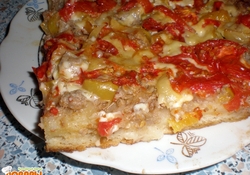 Рецепт: Пицца с мясным фаршем и овощами