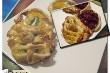 Шаг 5: Смазываем желтком и отправляем выпекаться …