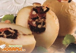 Рецепт: Яблоки, запеченные с сухофруктами