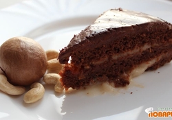 Рецепт: Шоколадный торт с прослойкой из абрикосового варенья