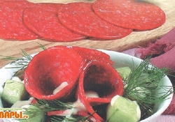 Рецепт: Салат из баклажанов и салями