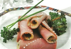 Рулетики из ветчины