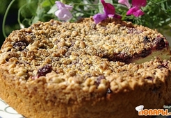 Вишневый пирог со штрейзелем